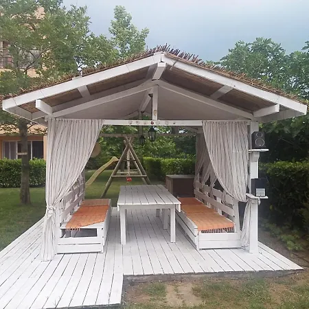 Sozopoli Hills 公寓