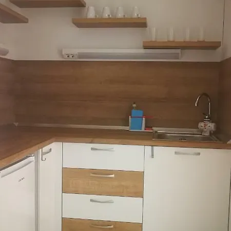 Sozopoli Hills 公寓