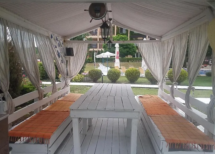 Sozopoli Hills アパート ソゾポル